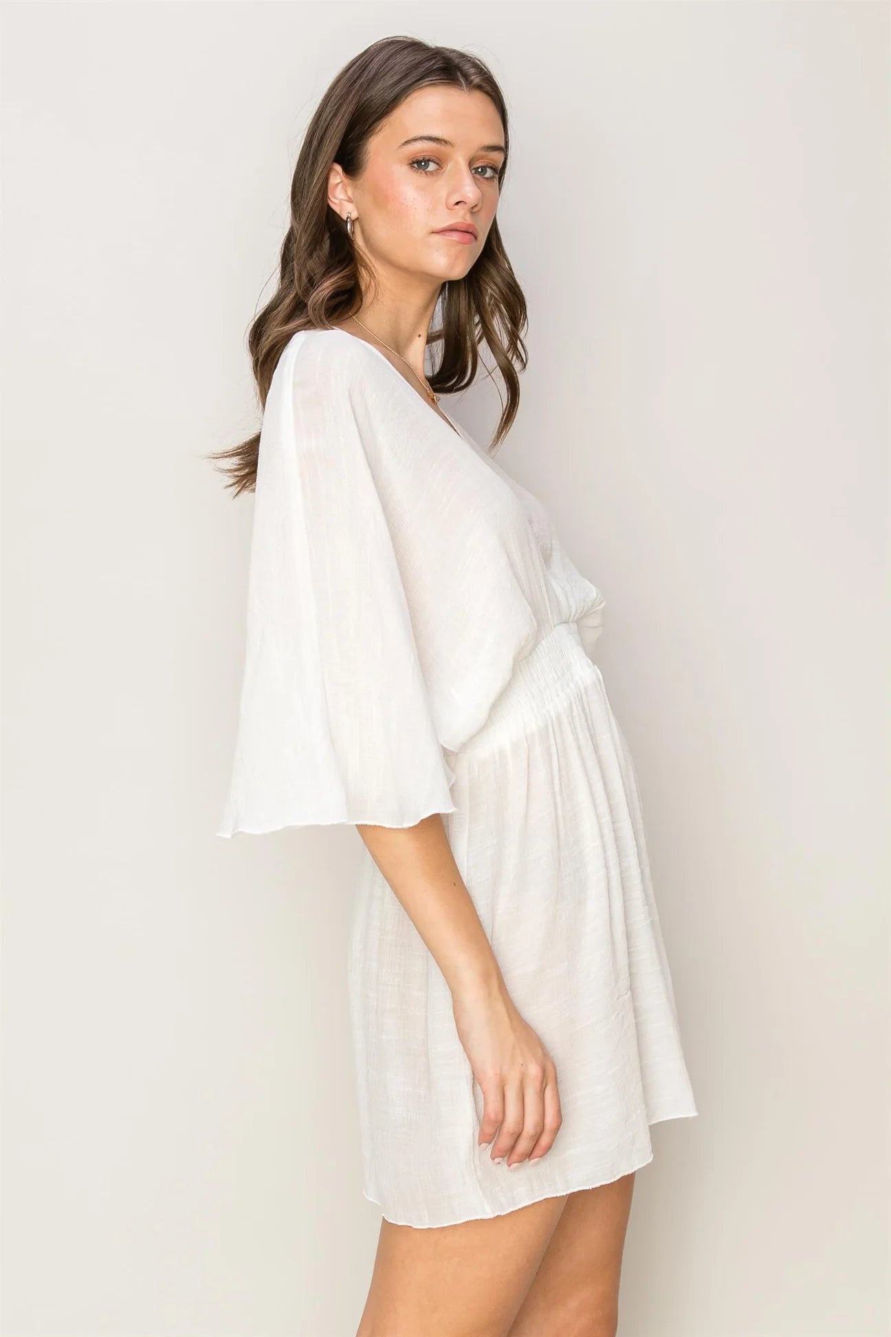 Lucia cover up white