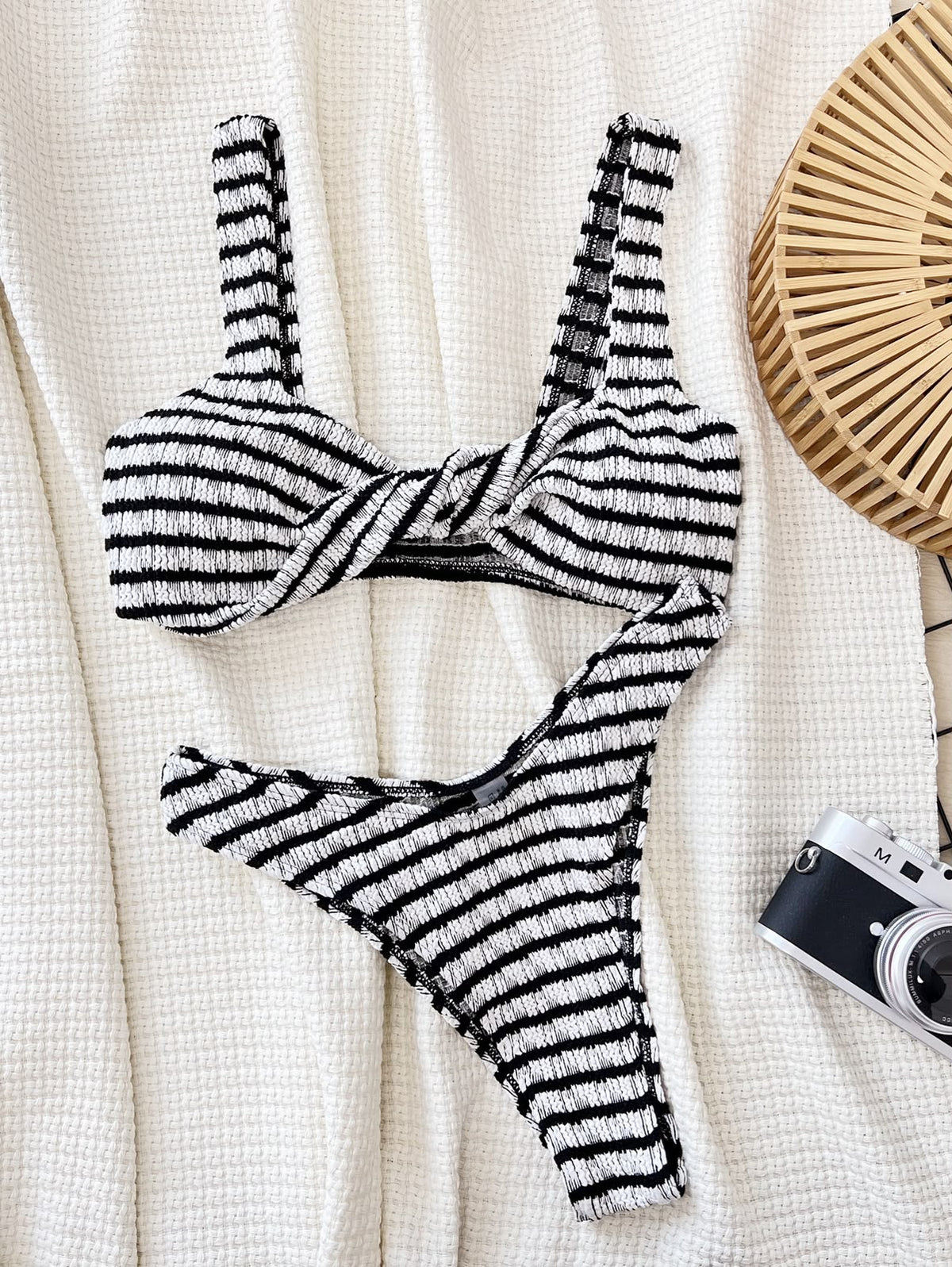 Bikini blanco con negro oferta